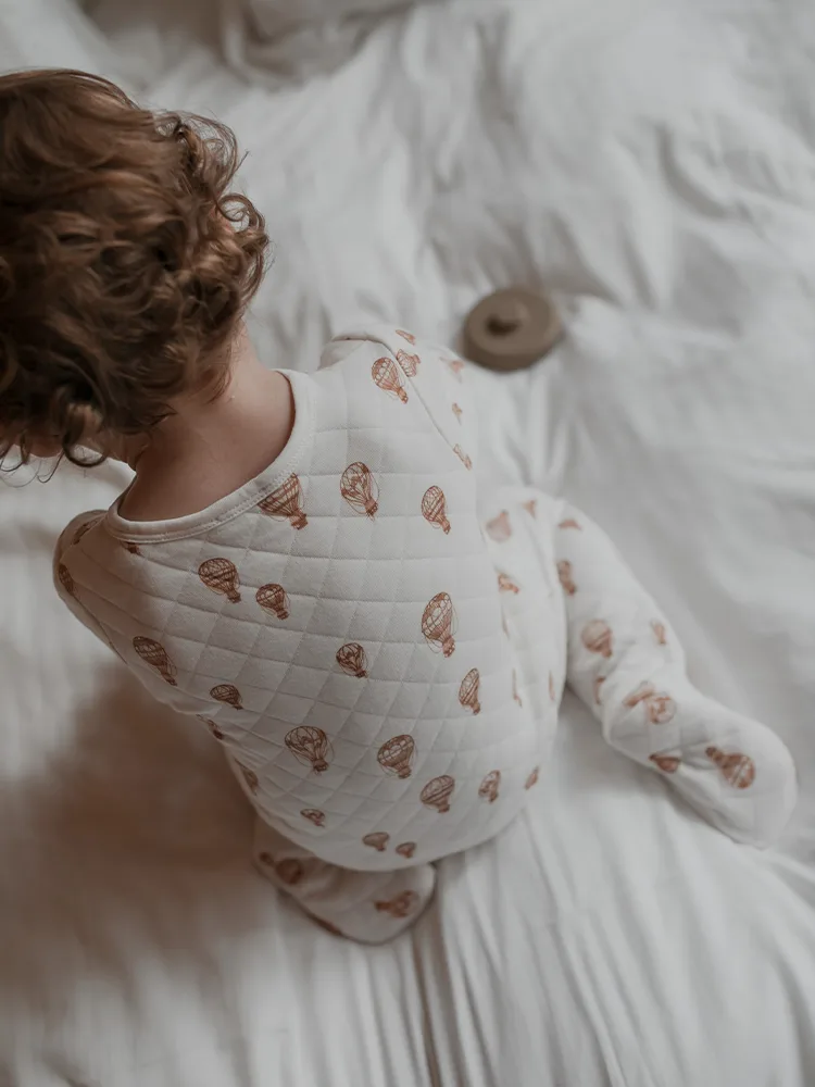 Quel pyjama pour bébé en été et en hiver ?
