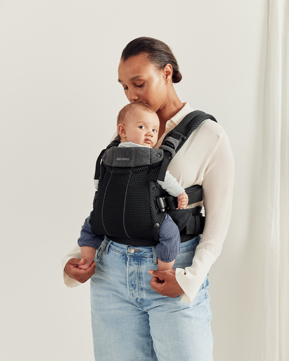 Porte-b&eacute;b&eacute; Harmony Mesh 3D Coloris noir  Babybj&ouml;rn