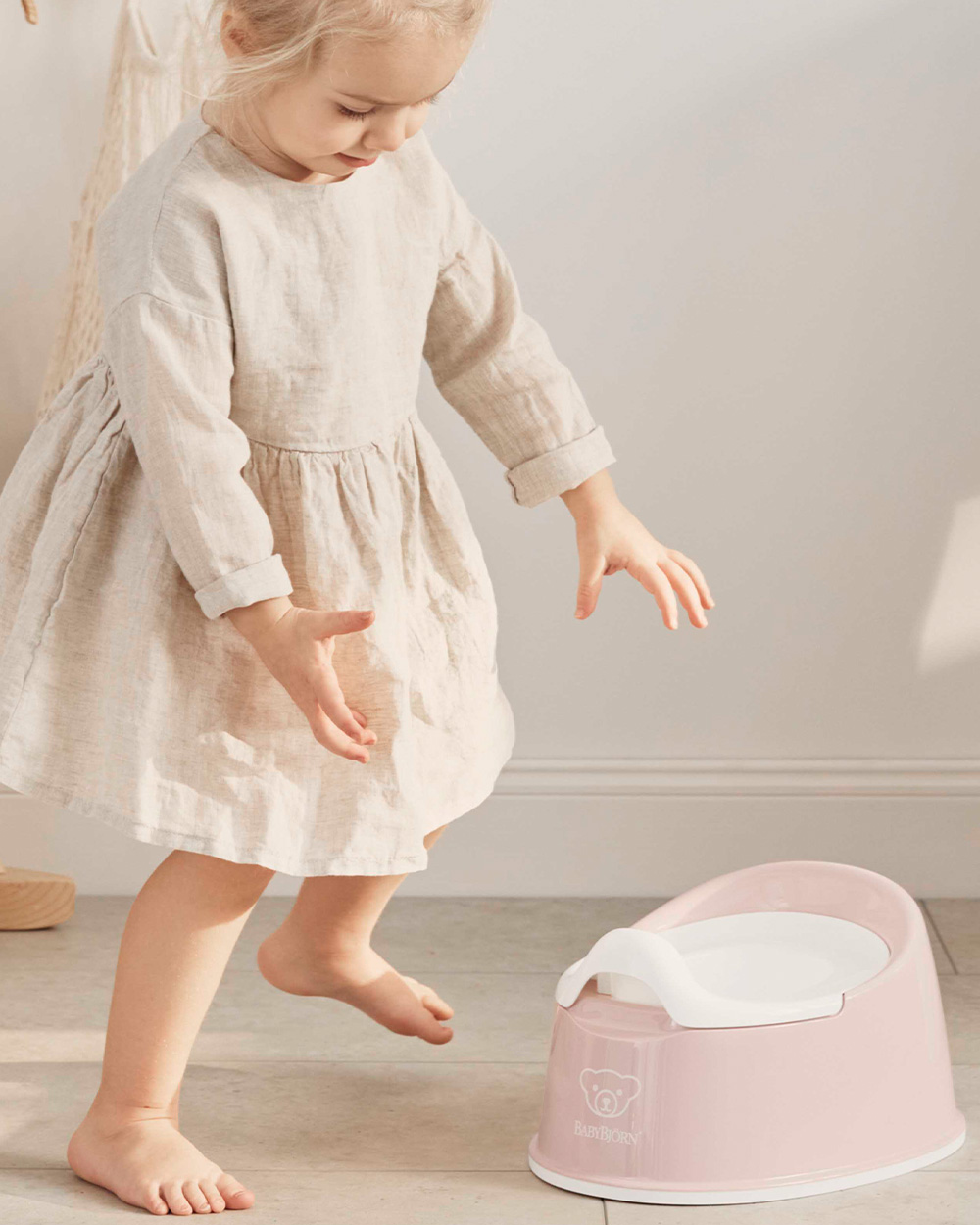 Pot Smart Coloris rose pastel/blanc Babybjörn