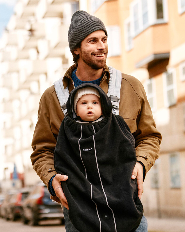 Cape pour porte-bébé Coloris noir Babybjörn