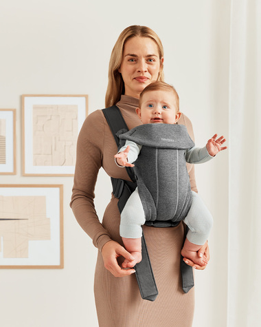 Porte-b&eacute;b&eacute; Mini Jersey 3D Coloris gris fonc&eacute;  Babybj&ouml;rn