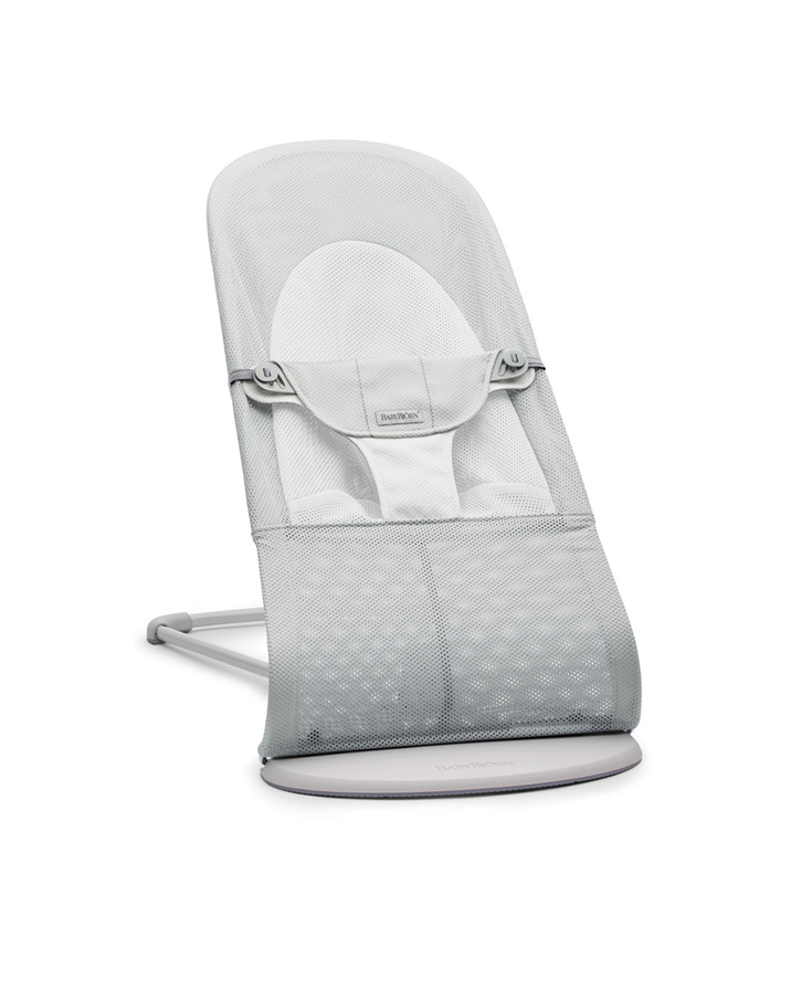 Transat Balance Soft Mesh Coloris argent/blanc Babybjörn