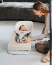 Transat Balance Soft jersey tissé Coloris beige clair Babybjörn