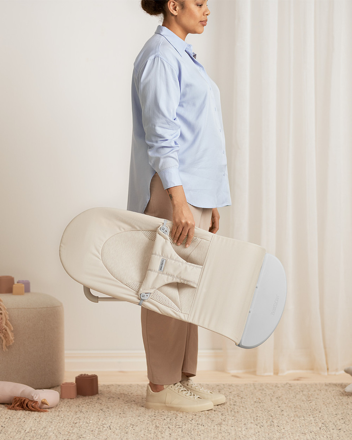 Transat Balance Soft jersey tissé Coloris beige clair Babybjörn