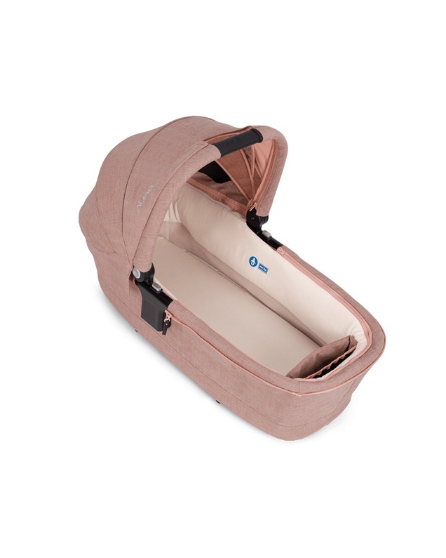 Nacelle Triv Next Coloris rose  Nuna