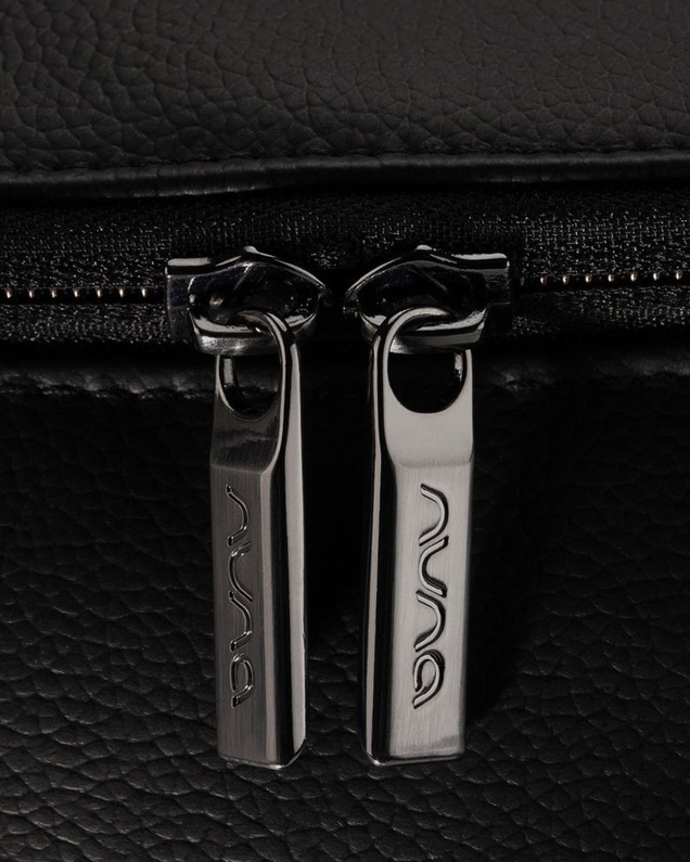 Sac à dos Essential Coloris caviar Nuna