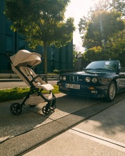 Poussette Trvl lx Nuna x BMW Coloris mica  Nuna