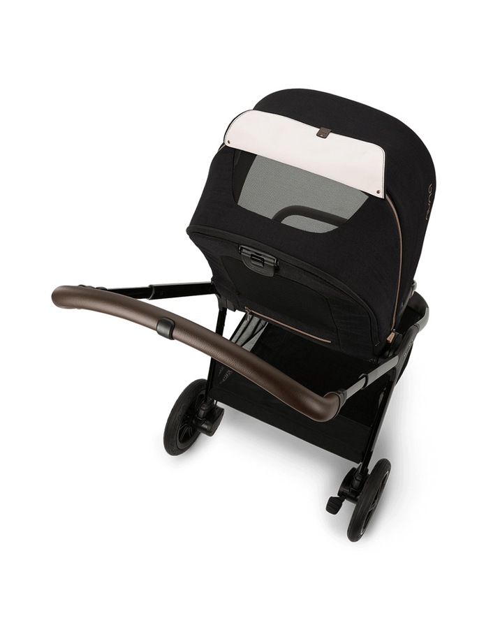 Poussette Triv Coloris riveted  Nuna