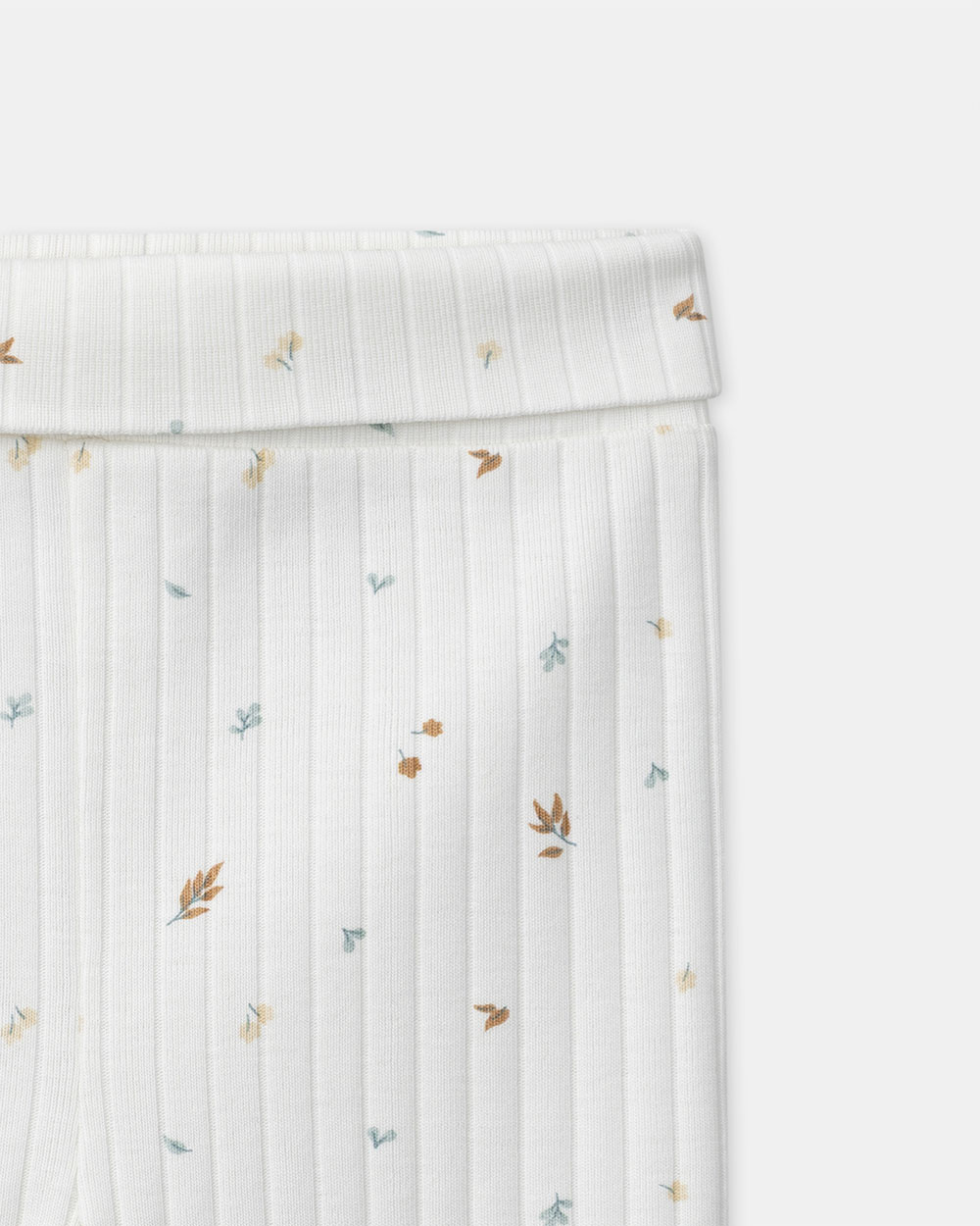 Ensemble haut, pantalon et bonnet imprim&eacute; feuillage Coloris &eacute;cru  Sergent Major