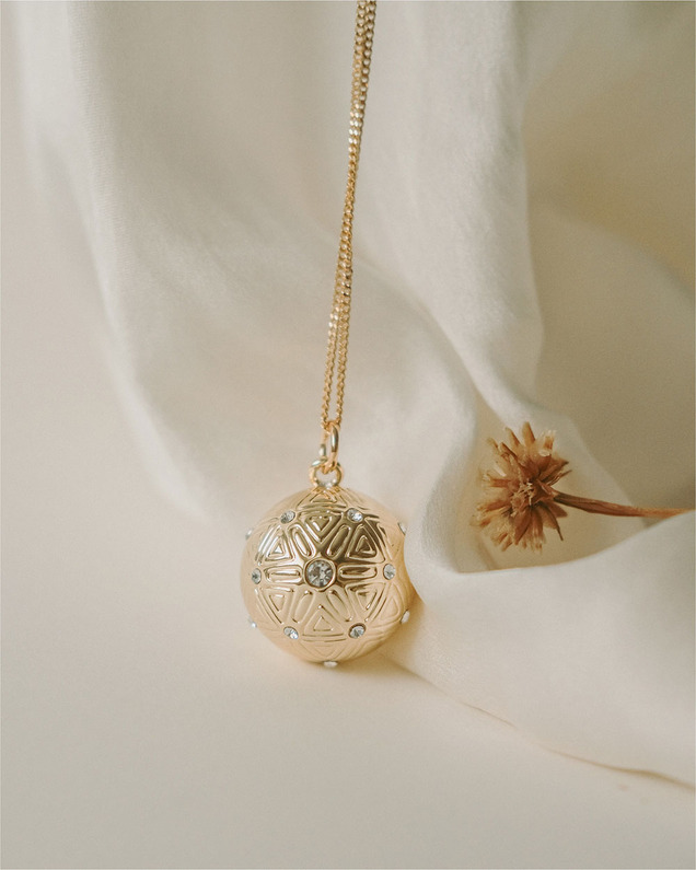Bola de grossesse Cristal de vie Coloris Or jaune sur chaine  Ilado