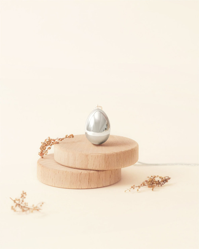 Bola de grossesse Ova Coloris Argent sur chaine  Ilado