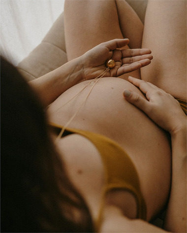 Bola de grossesse Harmony Coloris Or jaune sur chaine  Ilado