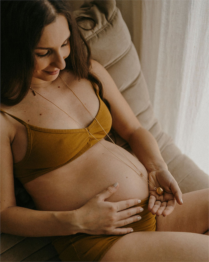 Bola de grossesse Harmony Coloris Or jaune sur chaine Ilado