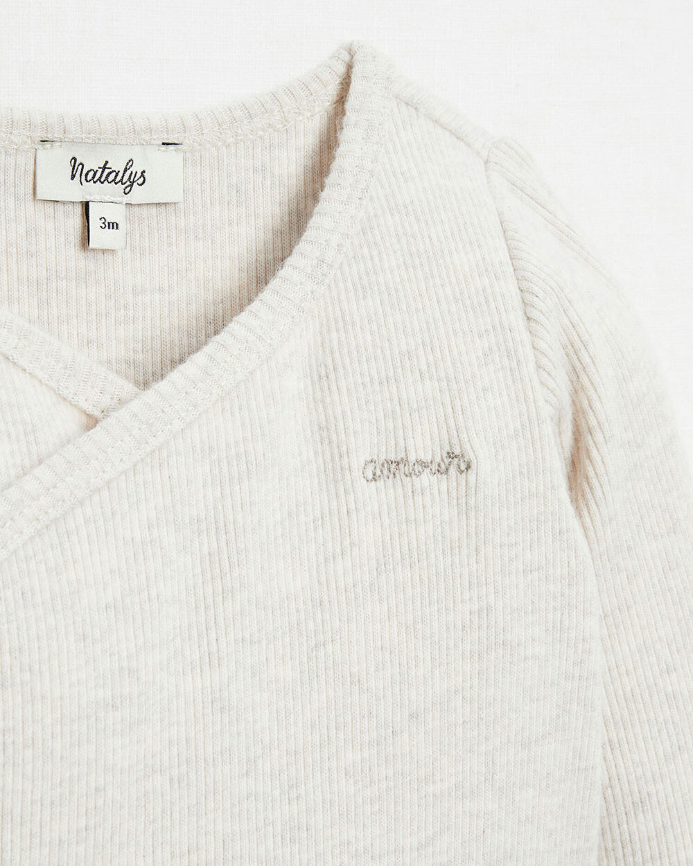 Body croisé brodé Amour Coloris beige chiné Natalys