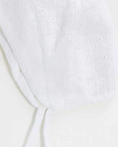 B&eacute;guin en broderie anglaise Coloris &eacute;cru  Natalys
