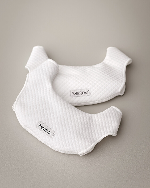 Bavoir porte-bébé Harmony Coloris blanc  Babybjörn