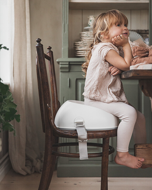 Rehausseur de chaise Coloris blanc  Babybjörn