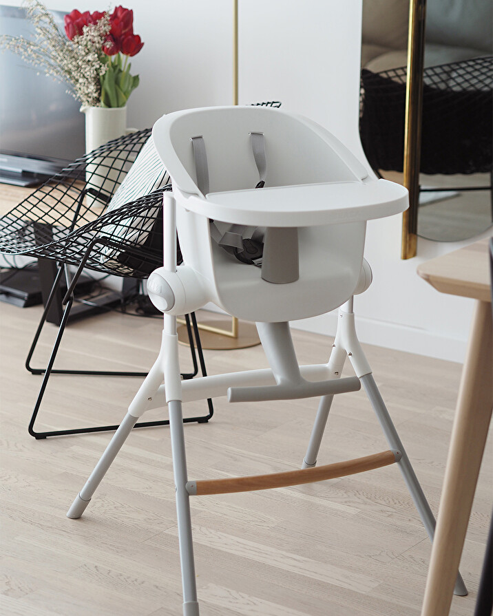 Chaise haute évolutive Up&Down Coloris blanc/gris Béaba