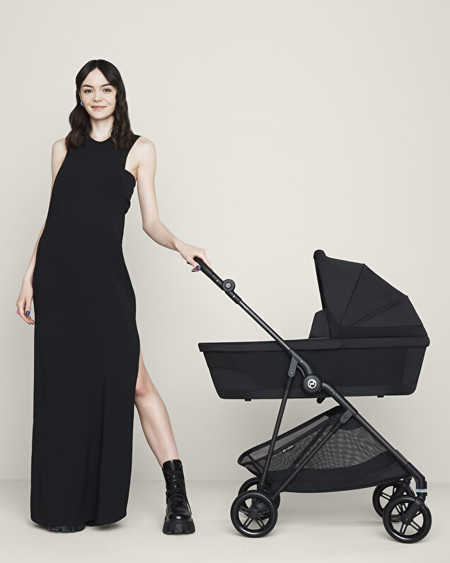 Nacelle Melio 4 Coloris magic black Cybex