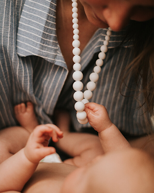 Collier d'allaitement Louise Coloris blanc  Minty Wendy