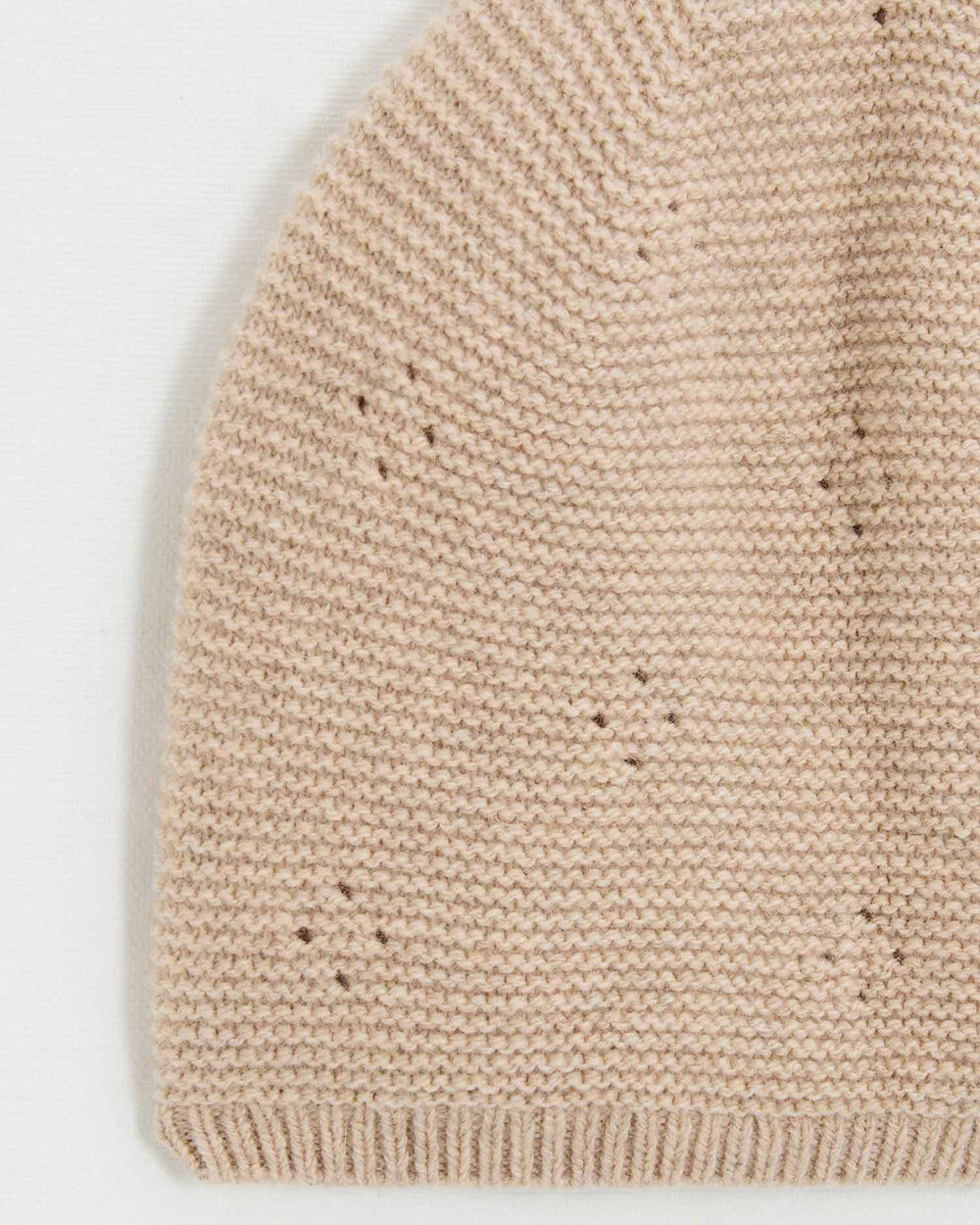Bonnet en tricot ajourée Natalys