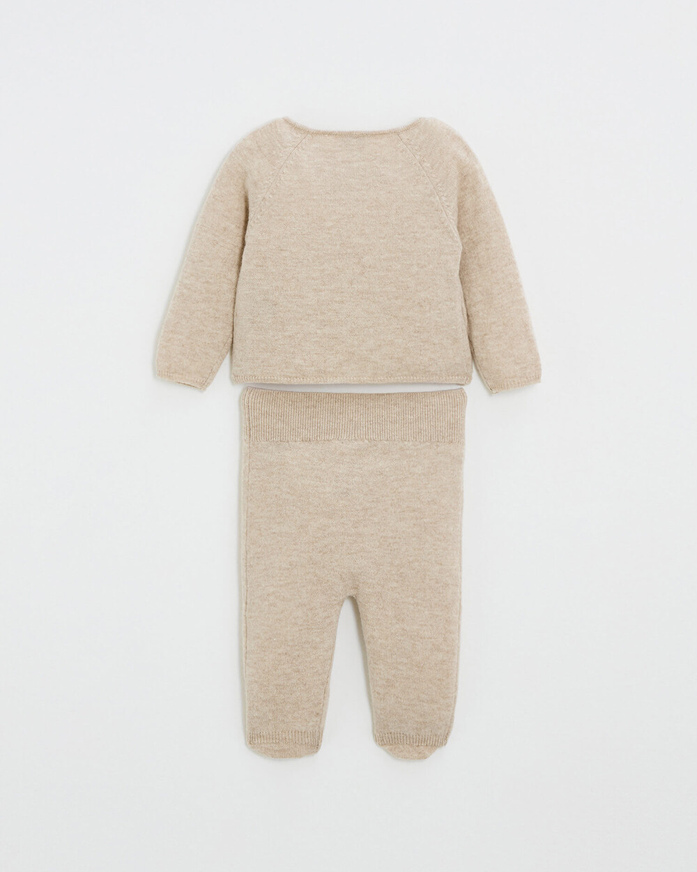 Ensemble brod&eacute; en laine m&eacute;rinos Coloris Beige  Natalys
