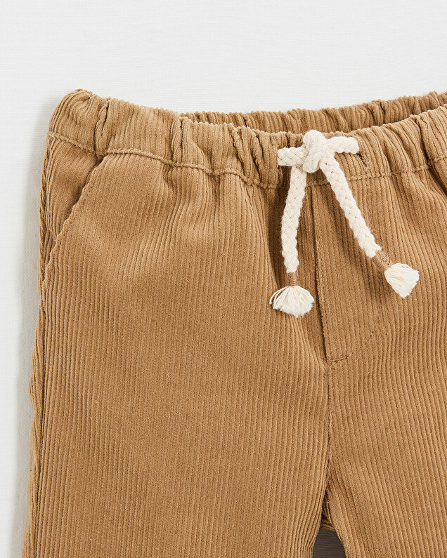 Pantalon en velours côtelé Coloris caramel Natalys
