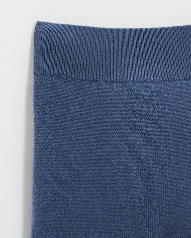 Ensemble brod&eacute; en laine m&eacute;rinos Coloris Bleu  Natalys