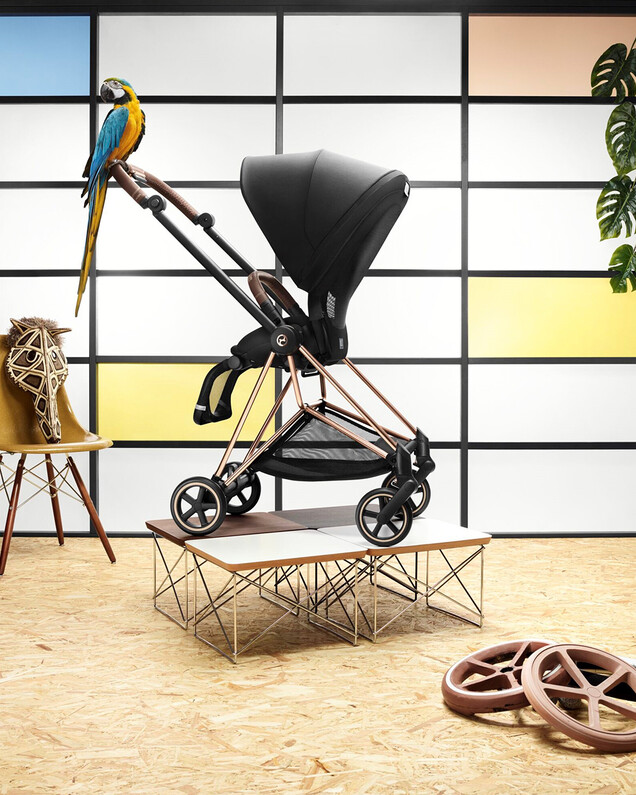 Pack poussette MIOS avec châssis rosegold Coloris deep black  Cybex