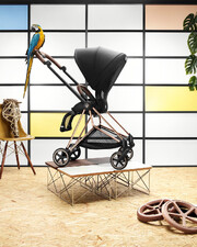 Poussette Mios avec châssis rosegold Coloris deep black Cybex